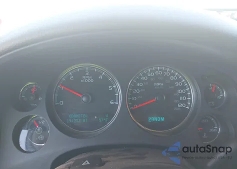 2010 GMC Yukon Xl 1500 Denali из США, поврежденный, VIN 1GKUKMEF5AR158853